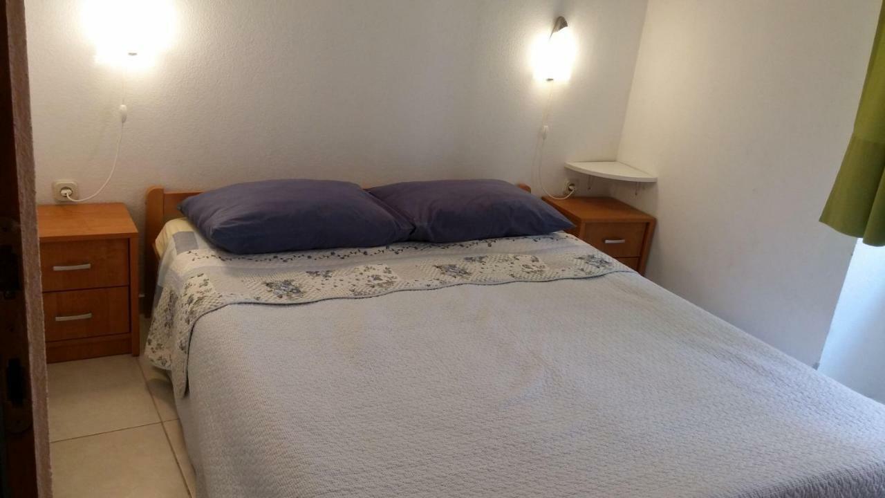 Tutini Dvori Apartment Primosten Exterior photo